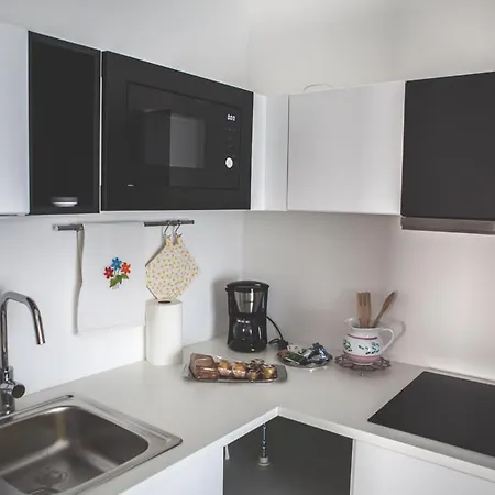 Kita House Апартаменти *