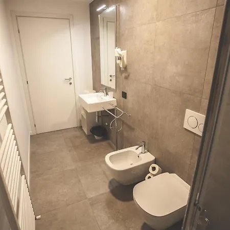 아파트 Kita House