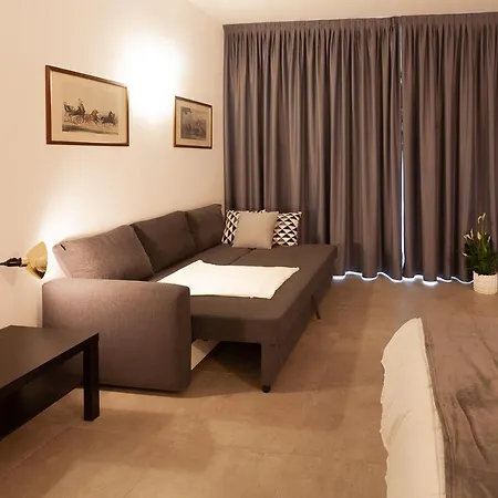 Kita House *